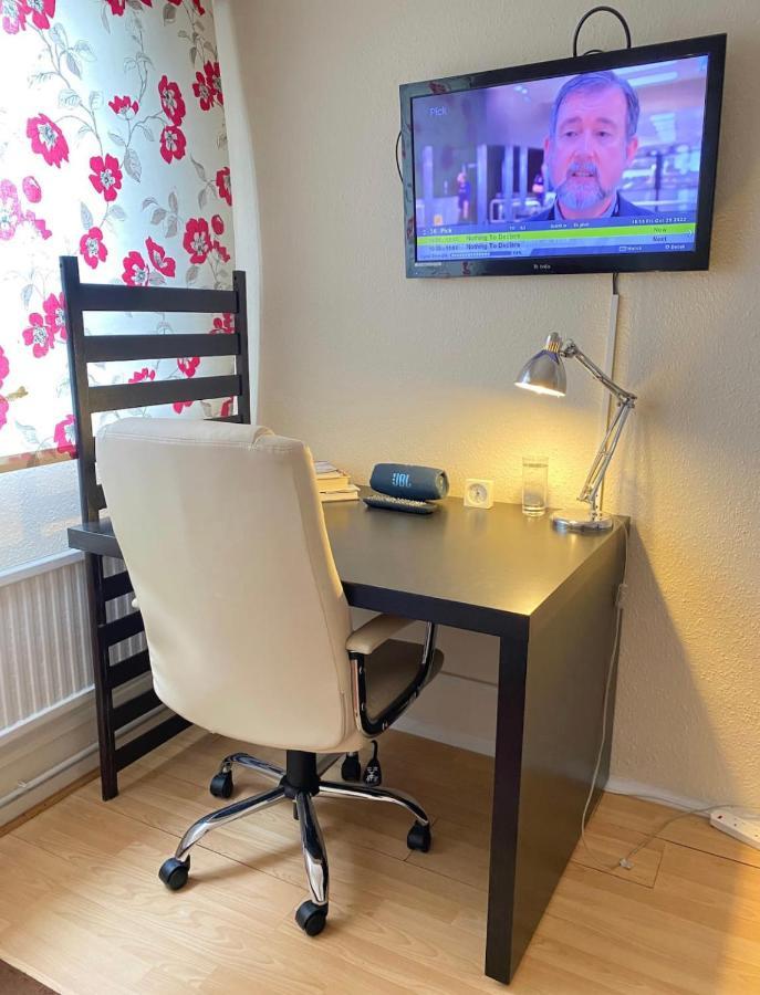 לונדון Single Room - Kings Cross, Female Only,, Guest Rooms מראה חיצוני תמונה