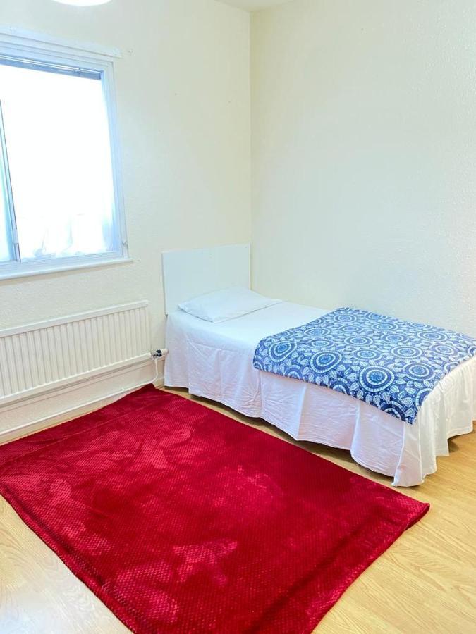 לונדון Single Room - Kings Cross, Female Only,, Guest Rooms מראה חיצוני תמונה