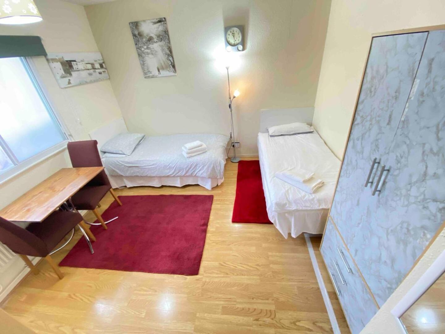 לונדון Single Room - Kings Cross, Female Only,, Guest Rooms מראה חיצוני תמונה